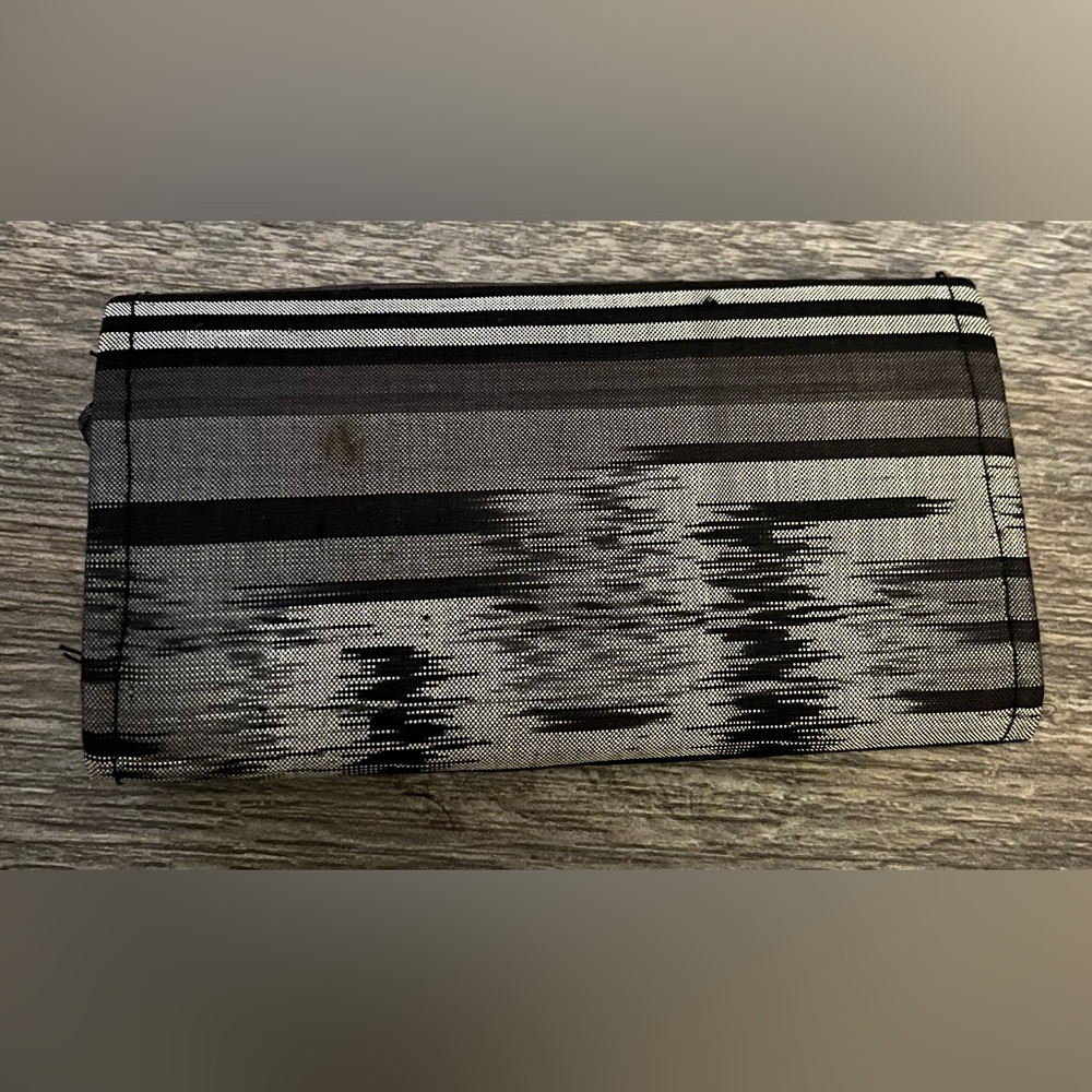 Simple Zig Zag Pattern Fabric Wallet - Multiple P… - image 8